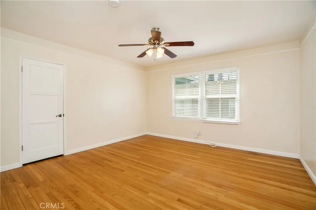 5918 S Fairfax Avenue, Los Angeles, California 90056 home-pic-5